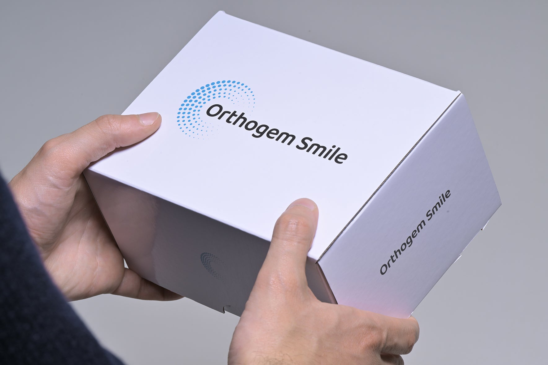 Orthogem traitement d'alignement dentaire boite packing meilleur traitement français de gouttière invisible qualité suivi alignement physiologique