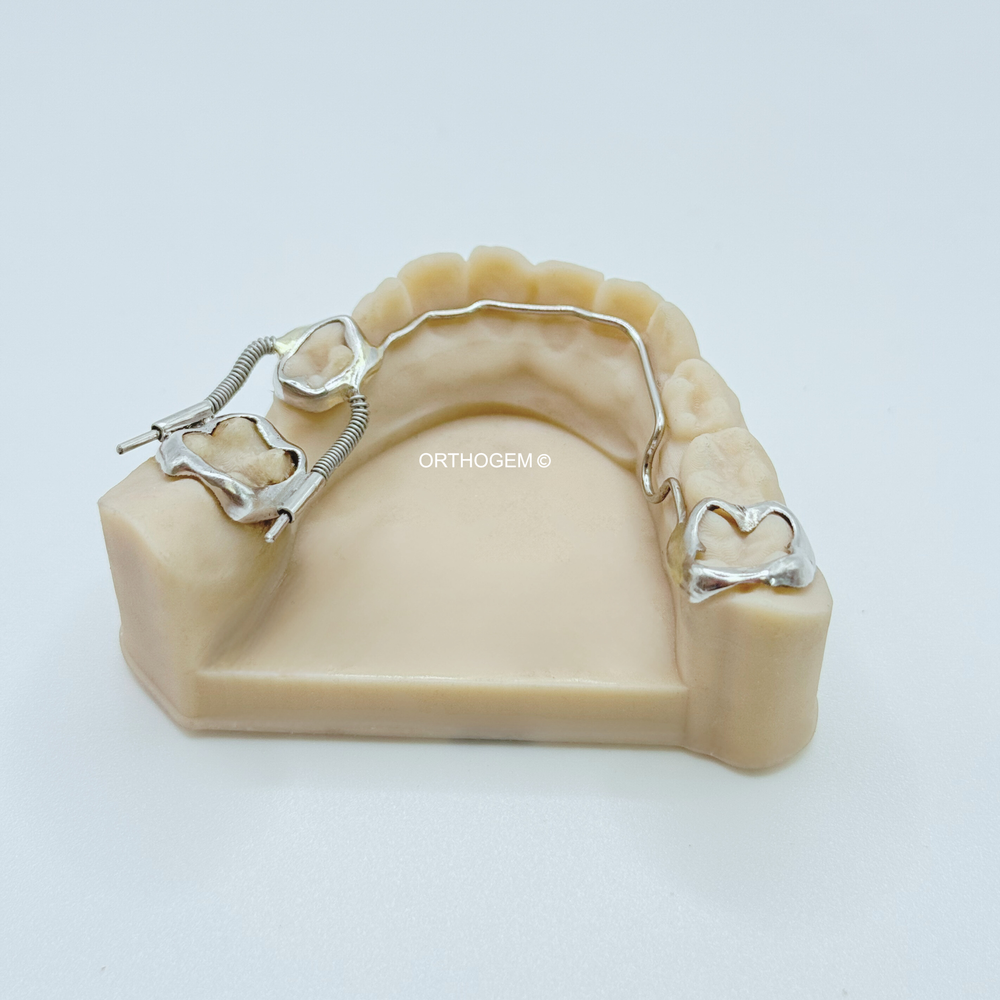 Distaleur fixe sur ressorts